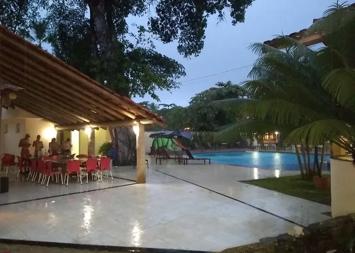 Floral Inn Family Porto Seguro